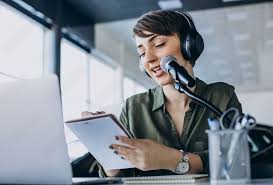 Jasa Interpreter Bahasa Portugis Profesional di Indonesia: Solusi Leavco untuk Acara Bisnis, Negosiasi & Dokumen Resmi dengan Standar Internasional