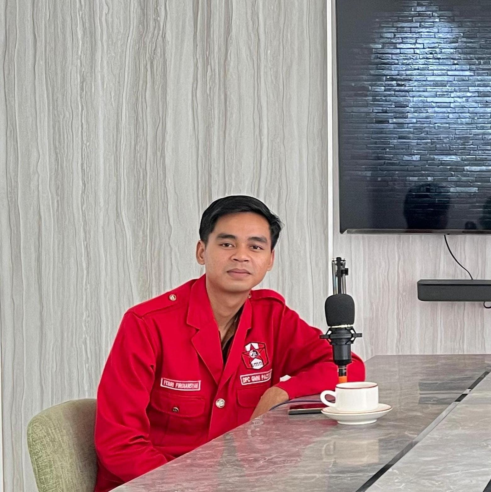 GmnI Beberkan Pentingnya Pematangan Emosional Sebelum Diberikan Seragam dan Senjata. GmnI Beberkan Pentingnya Pematangan Emosional Sebelum Diberikan Seragam dan Senjata.