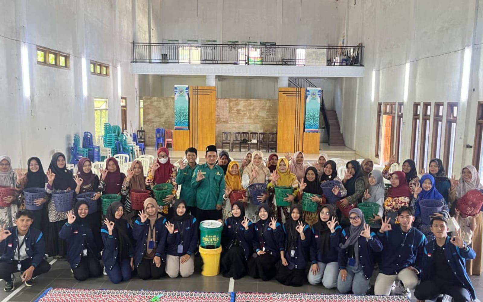 KKN Kelompok 5 STKIP PGRI Pacitan Perkuat Pengelolaan Sampah Berbasis Rumah Tangga KKN Kelompok 5 STKIP PGRI Pacitan Perkuat Pengelolaan Sampah Berbasis Rumah Tangga