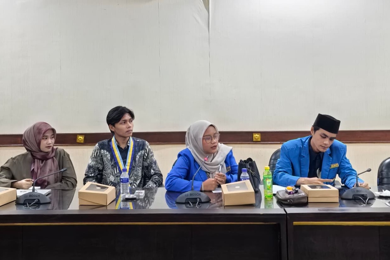 Teror Air Keras Terhadap Pembela HAM : Alarm Darurat Demokrasi Teror Air Keras Terhadap Pembela HAM : Alarm Darurat Demokrasi