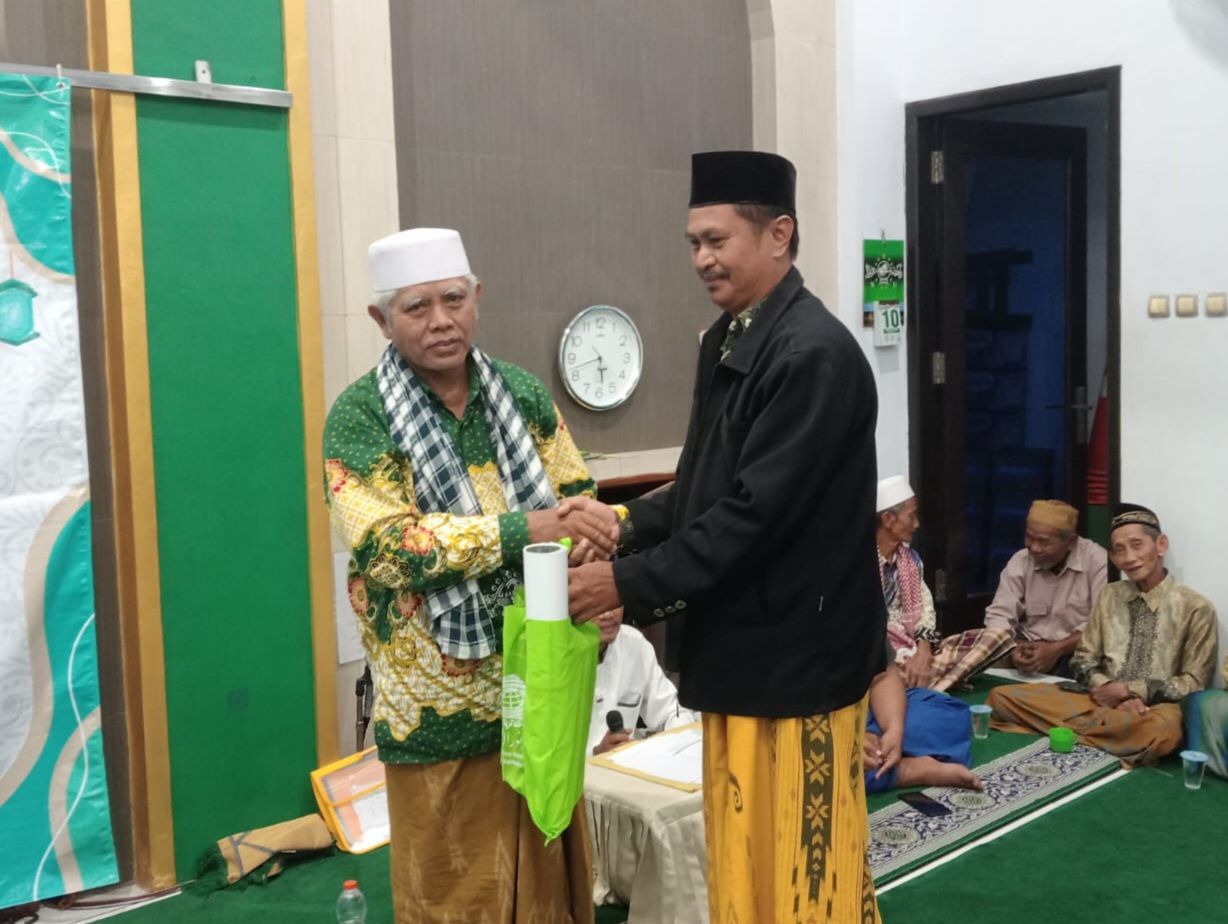 Pererat Silaturahmi Ramadhan, MWC NU Sukorambi Kunjungi 10 Masjid dan Salurkan Tali Asih