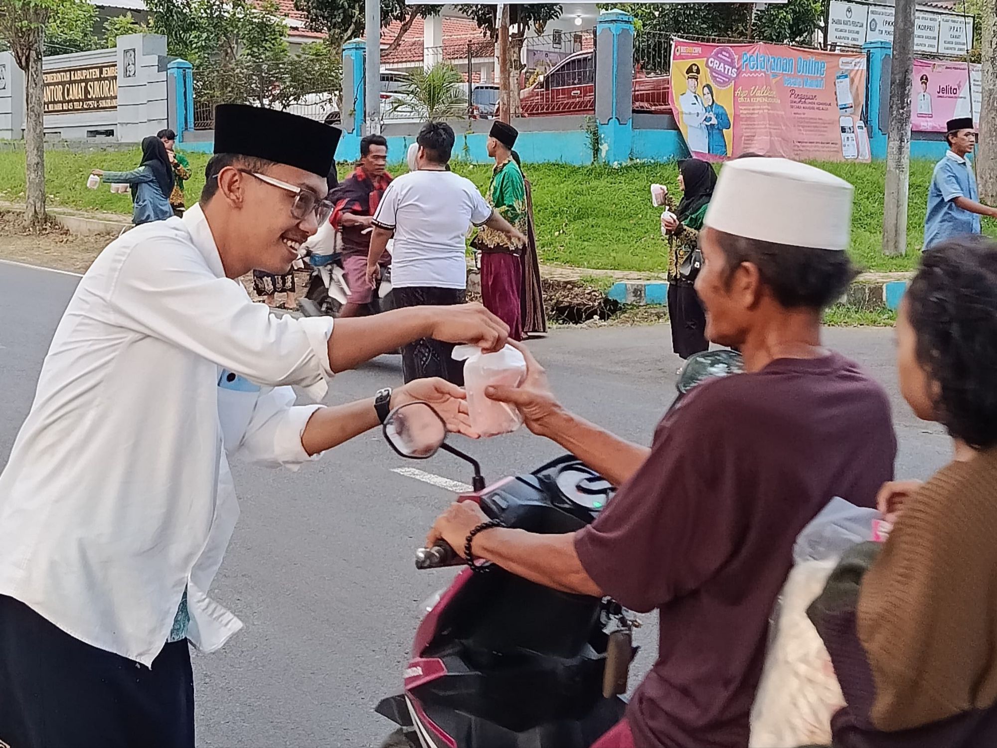 IPNU–IPPNU Sukorambi Gelar Bagi Takjil dan Buka Bersama, Perkuat Kebersamaan Kader di Bulan Ramadhan