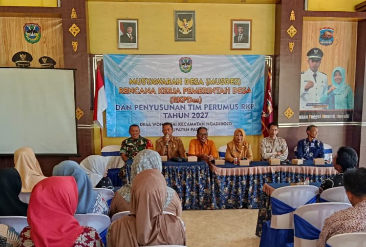 Anggota DPRD Pacitan Dorong Pengolahan Porang Menjadi Industri Setengah Jadi sebagai Produk Unggulan Desa Anggota DPRD Pacitan Dorong Pengolahan Porang Menjadi Industri Setengah Jadi sebagai Produk Unggulan Desa