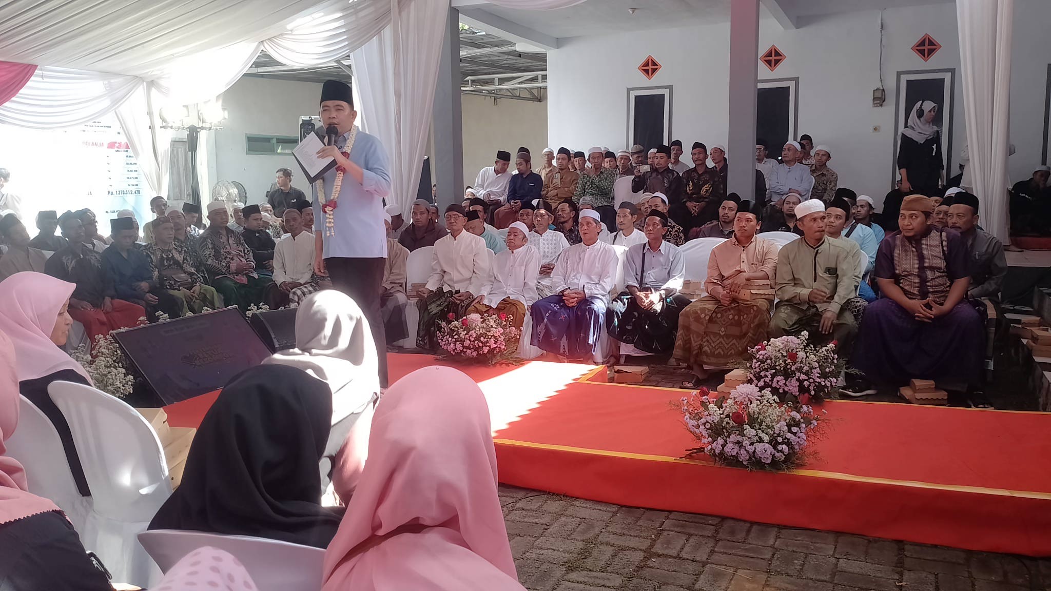 Bupati Jember Turun ke Sukorambi Lewat Program Bunga Desaku, Pastikan Insentif Guru Ngaji hingga Takmir Masjid Tersalurkan